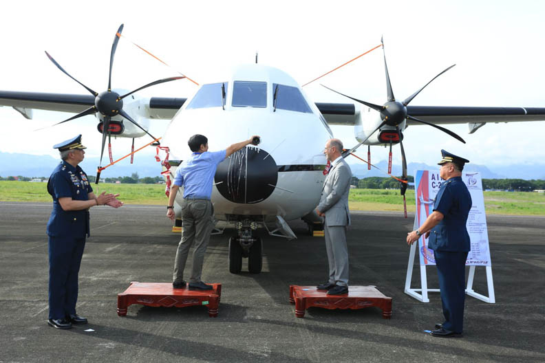 Không quân Philippines nhận máy bay vận tải C295 mới